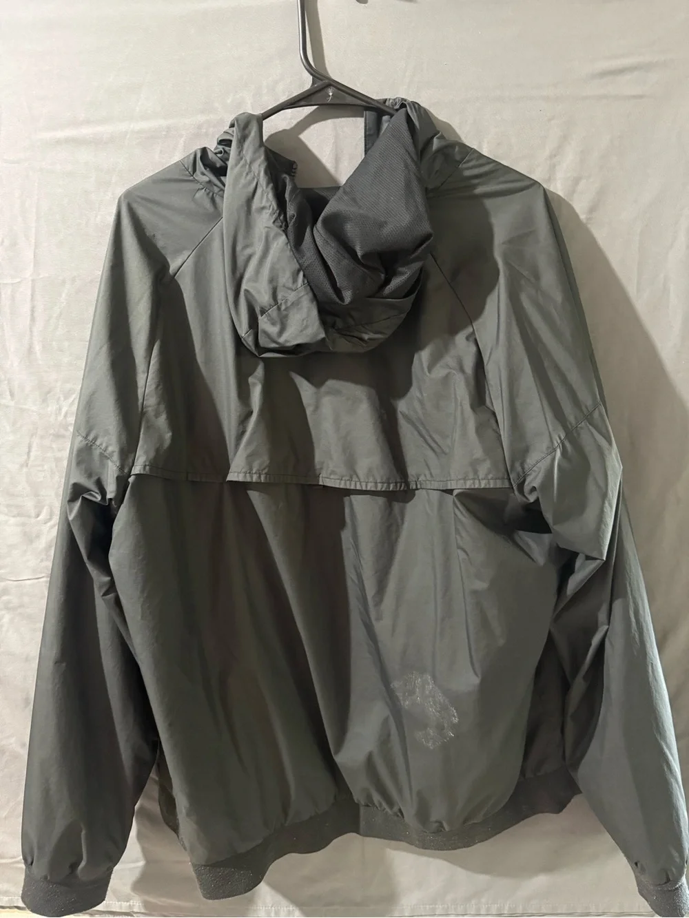 Nike lightweight hooded